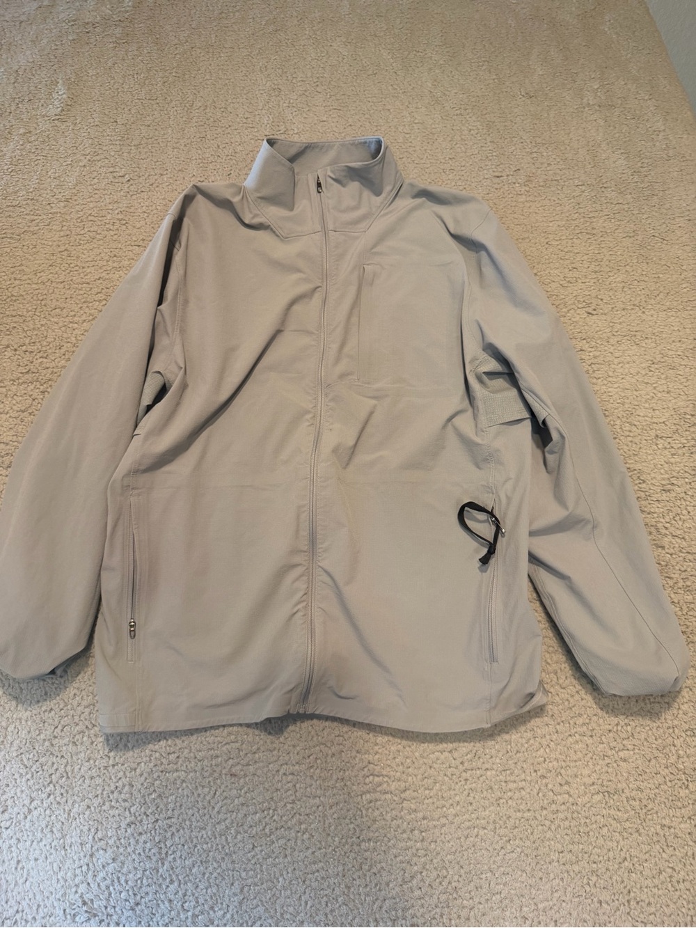 Lululemon Sojourn Jacket size L